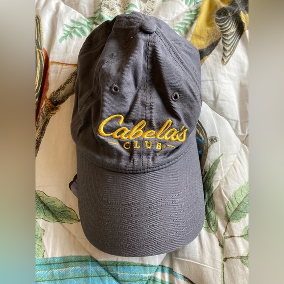 Cabelas trucker hat - Picture 1 of 5